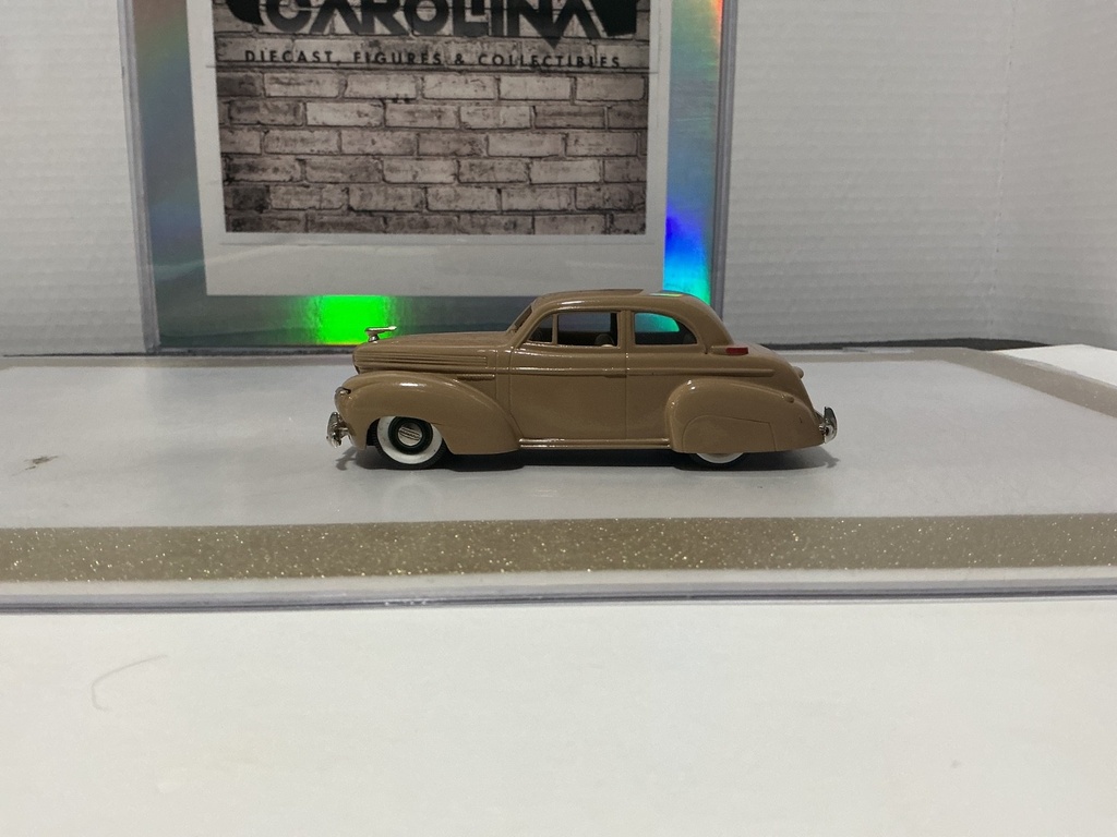 [112684] 1/43 BROOKIN MODELS #38 1939 GRAHAM COMBO COUPE TAN