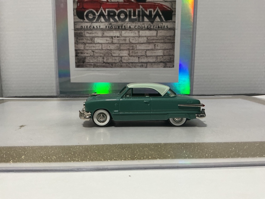 [112696] 1/43 BROOKIN MODELS BRK51 1951 FORD VICTORIA GREENBRIAR GREEN/SEA GREEN