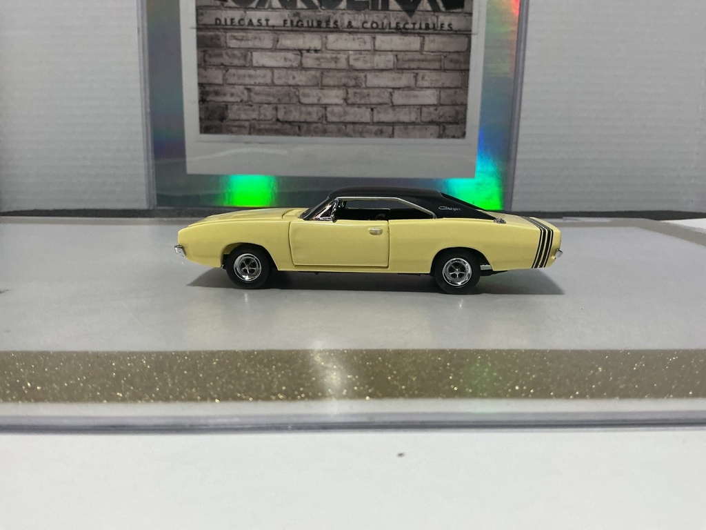 [112709] 1/43 FRANKLIN MINT PRECISION DODGE CHARGER YELLOW/BLACK TOP