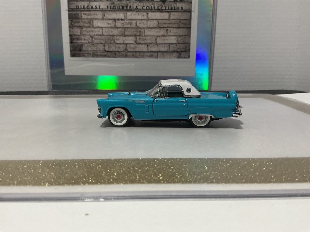 [112710] 1/43 FRANKLIN MINT PRECISION 1956 FORD THUNDERBIRD BLUE/WHITE TOP *TOP COMES OFF