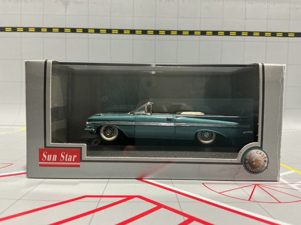 1:43 SUN STAR METAL DIECAST CHEVROLET IMPALA 1959