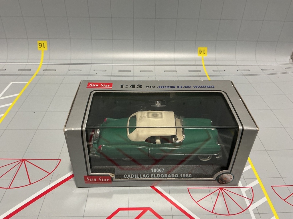 1:43 SUN STAR METAL DIECAST CADILLAC ELDORADO 1950