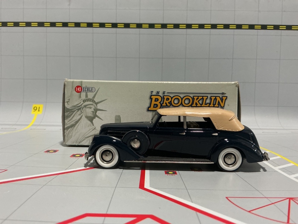1:43 BROOKLIN MODELS  1937 LINCOLN LE BARON CONVERTIBLE *MISSING TAILLIGHT