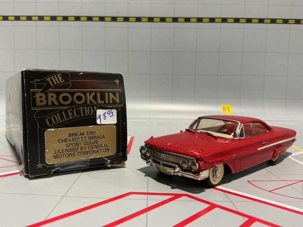 1:43 BROOKLIN MODELS  BRK 44 1961 CHEVROLET IMPALA  SPORT COUPE