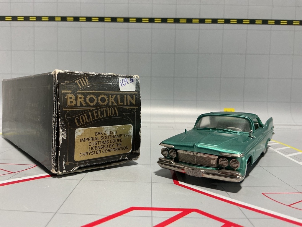 1:43 BROOKLIN MODELS 1961 IMPERIAL SOUTHAMPTON CUSTOMS COUPE