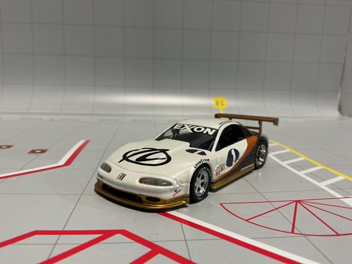 1:43 MINICHAMPS IMSA GTS 1 CHAMPION OLDSMOBILE AURORA 1996