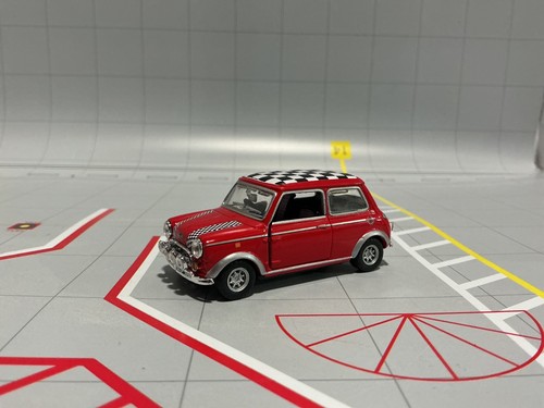 1:43 HONGWELL BMW MINICOOPER 2 DOOR COUPE RED - CHESS TOP