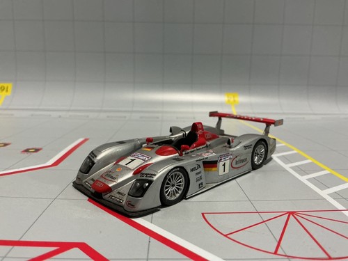 1:43 MINICHAMPS AUDI R8 #1 INFINEON RACE CAR