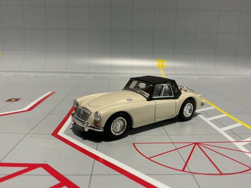 1:43 CORGI MGA 1600 MKI WHITE ON BLACK TOP