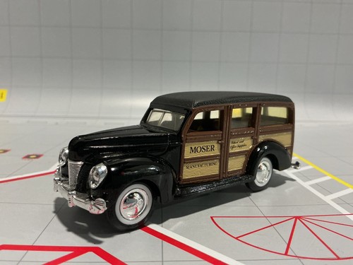 1:43 THE ERTL CO 1940 FORD WOODY STATION WAGON MOSER MANUFACTURING