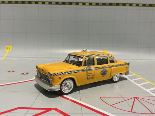 1:43 IXO MODELS CHECKER NY YELLOW CAB CL S020