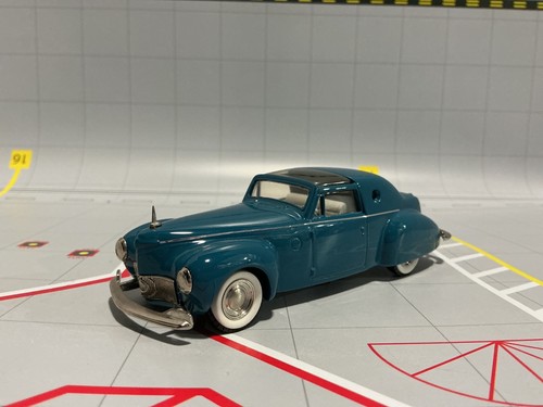 1:43 RAYMOND LOEWY BLUE 1946 LINCOLN CONTINENTAL