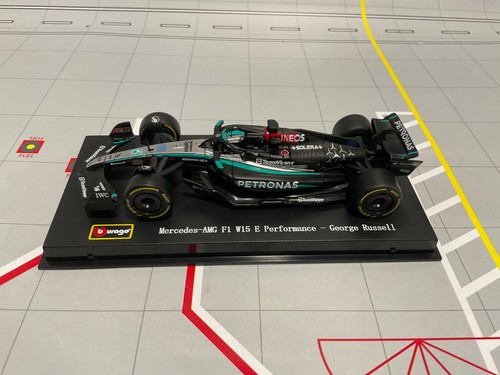 1/43 BURAGO Formula 1 Mercedes AMG W15 E #63 George Russell Silver INEOS