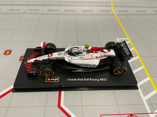 1/43 BURAGO Formula 1 Oracle Red Bull #22 Yuki Tsunoda with Green Intake Spoiler