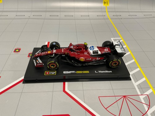 1/43 BURAGO Formula 1 Ferrari SF-25 #44 L. Hamilton Red on Red