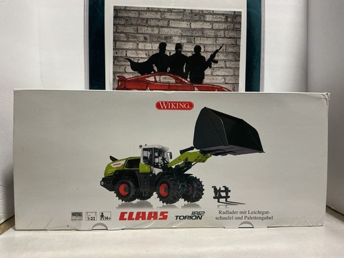 1/32 WIKING CLAAS 1812 TORION