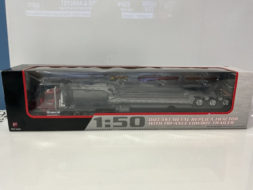 [116127.] 1:50 FIRST GEAR KENWORTH T880 TRI AXLE WITH LOW BOY TRAILER CASE
