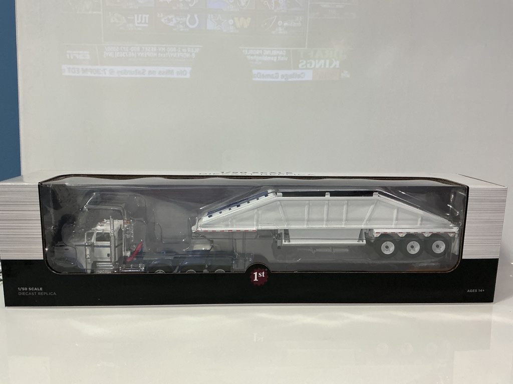 1: 50 FIRST GEAR PETERBILT 367 TRIPLE AXLE WITH BOTTOM DUMP TRAILER 