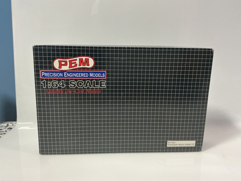 [116189.] 1:64 HARTOY  PEM MACK CH600 TRACTOR TRAILER ROADWAY #M71523