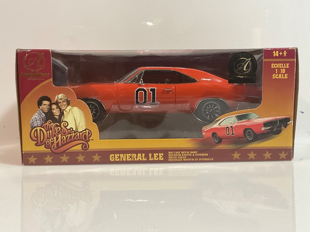 1/18 AMERICAN MUSCLE AUTHENTICS GENERAL LEE  DUKES OF HAZZARD 