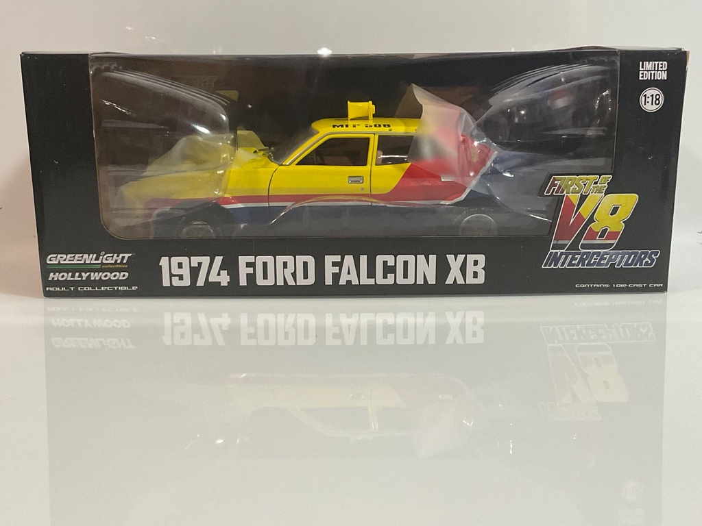 [112745.] 1/18 GREENLIGHT 1974 FORD FALCON V8 INTERCEPTORS 