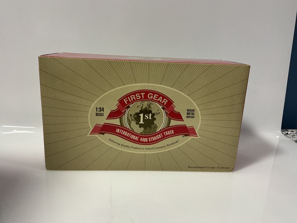 [112835.] 1:34 FIRST GEAR INTERNATIONAL 4400 STRAIGHT TRUCK “ENTERPRISE RENTAL” 19–3423