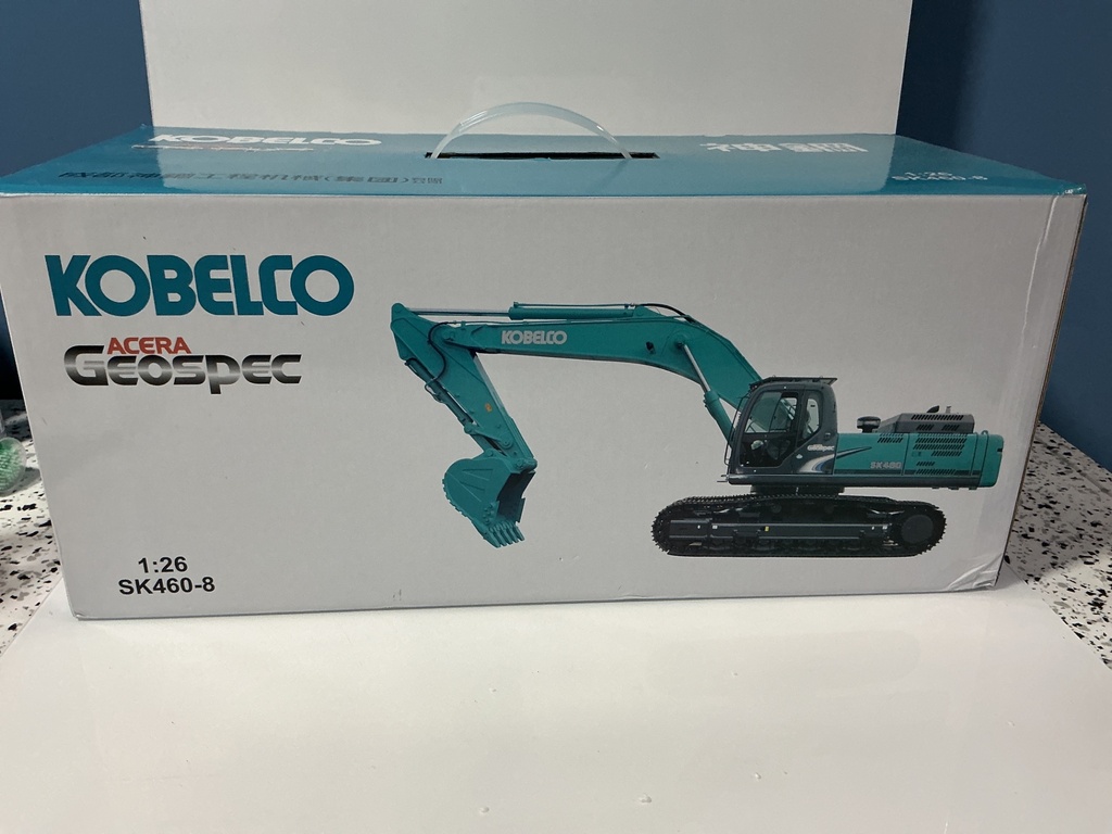 1:26 KOBELCO ACERA GEOSPEC SK460-8 EXCAVATOR