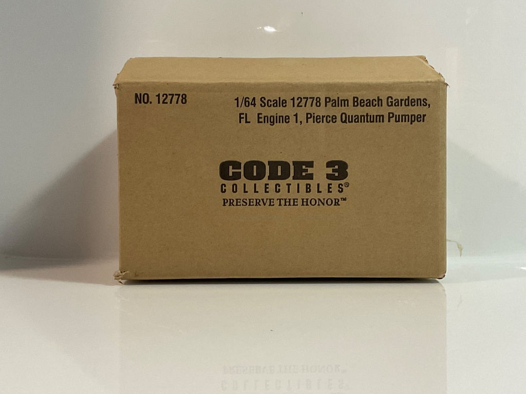 1/64 CODE 3 PALM BEACH GARDENS  ENGINE 1 PIERCE QUANTUM PUMPER