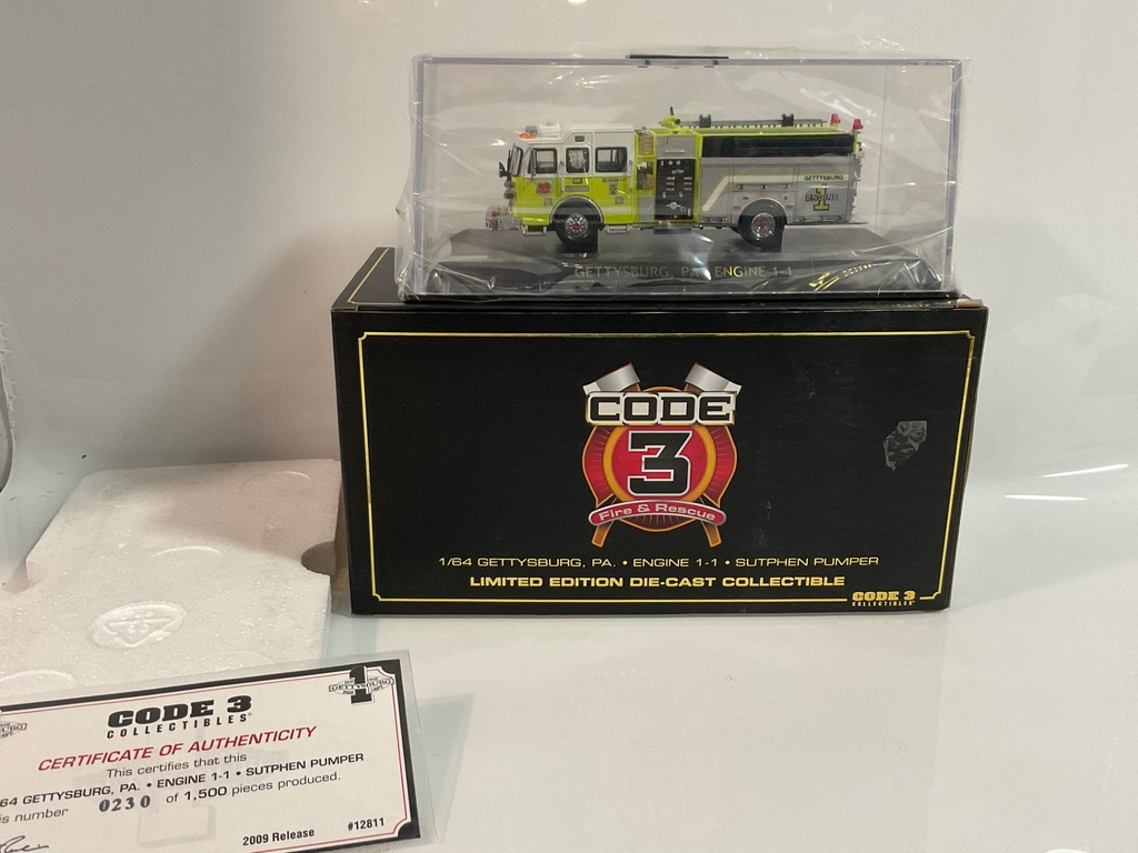 1/64 CODE 3 GETTYSBURG PA ENGINE 1-1 SUTPHEN PUMPER 
