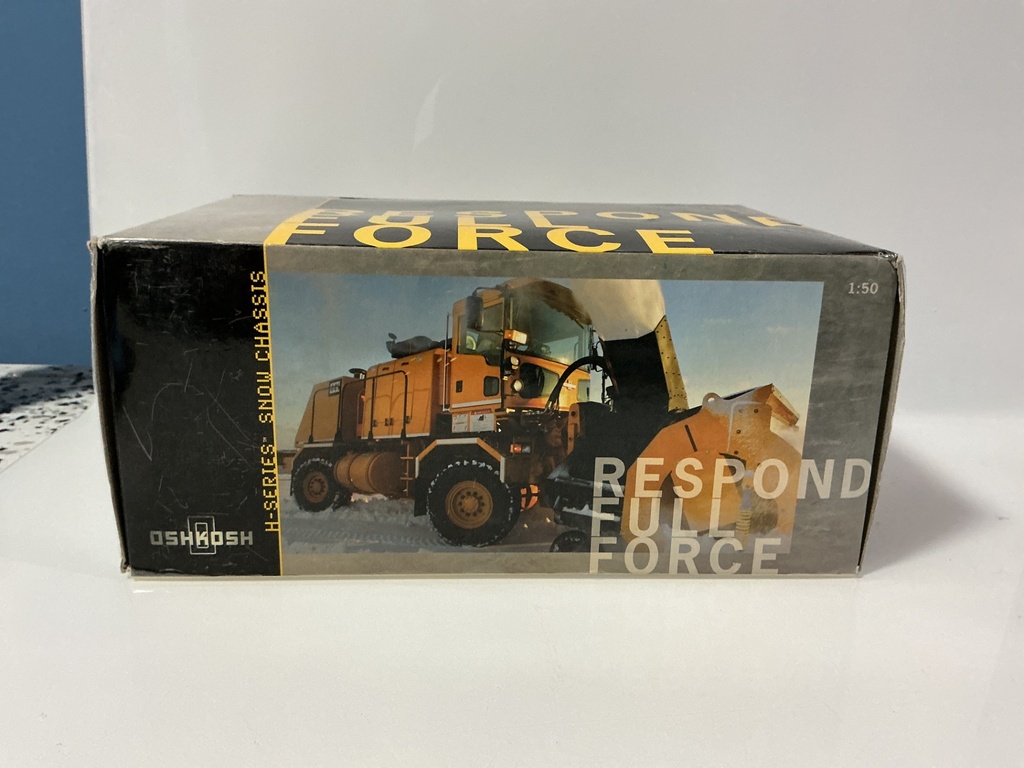 1:50 TWH COLLECTIBLES OSHKOSH H SERIES SNOWPLOW TWH072