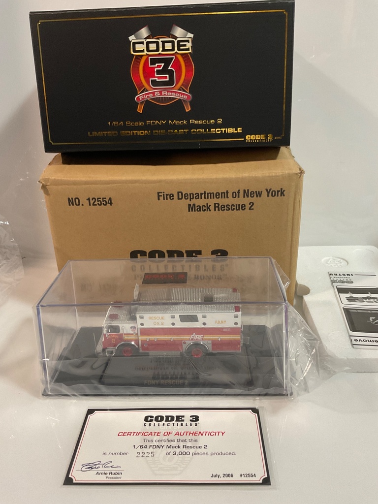 1/64 CODE 3 FDNY MACK RESPONSE 2 
