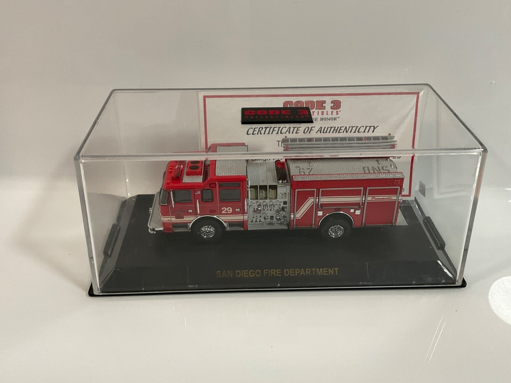 1/64 CODE 3 SAN DIEGO FD PIERCE DASH SIDE MOUNT ENGINE 29