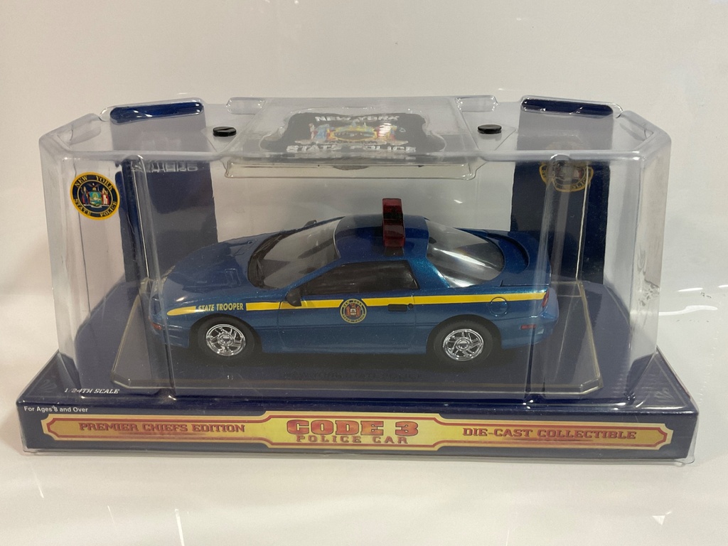 1/24 CODE 3 NY STATE POLICE TROOPER 