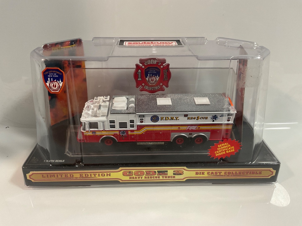 [117112.] 1/64 CODE 3 SAULSBURY FIRE & RESCUE FDNY 