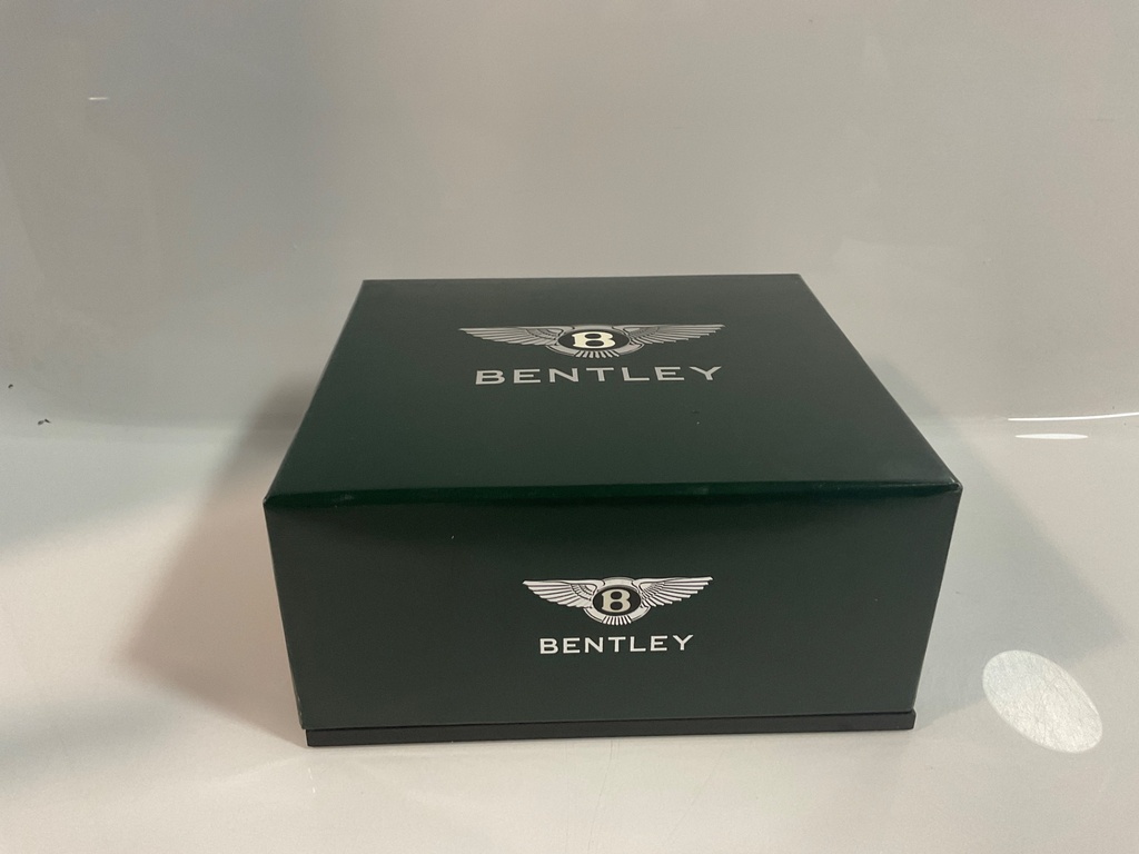 [117151.] 1/43 MINICHAMPS BENTLEY 
