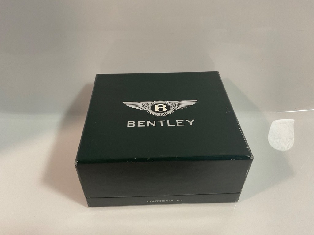 1/43 MINICHAMPS BENTLEY CONTINENTAL GT 