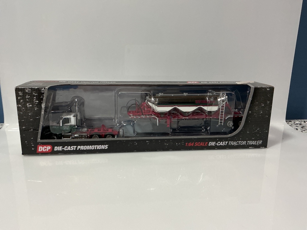 1:64 DCP DIE-CAST PROMOTIONS VENEZIA INTERNATIONAL & TANKER #34212