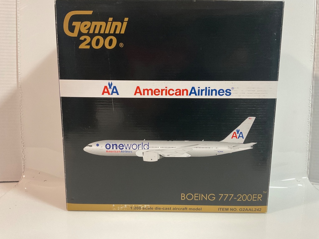 1/200 GEMINI 200 AMERICAN AIRLINES BOEING 777-200ER  G2AAL242 ONE WORLD 