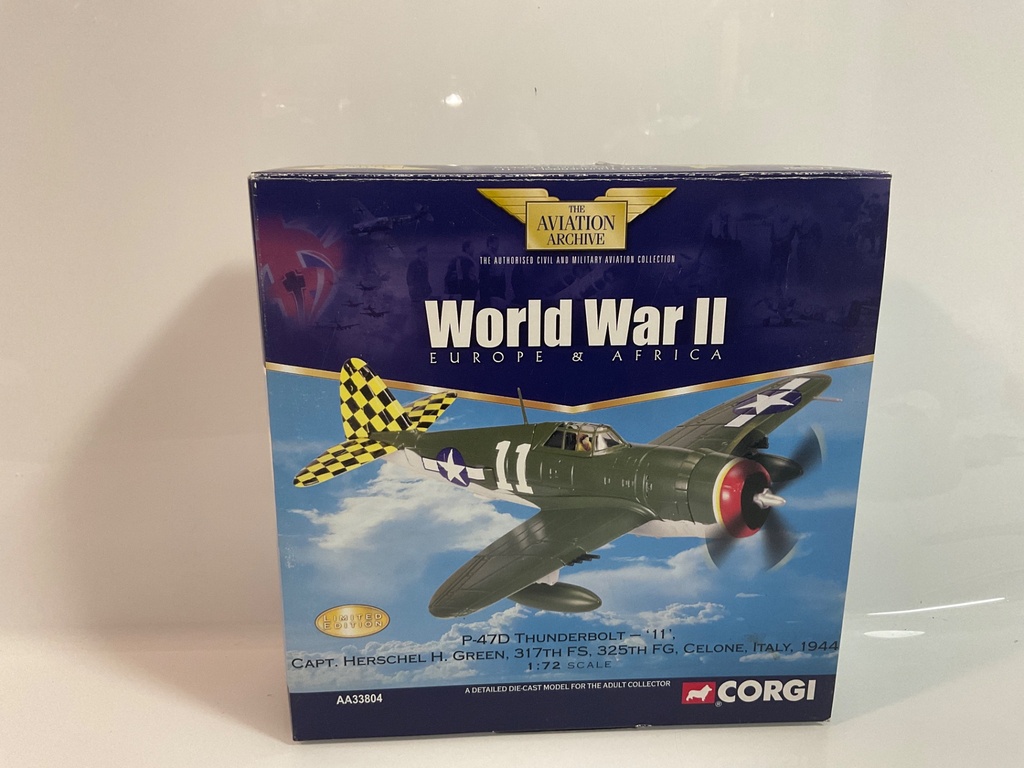[112000.]  1/72 CORGI WWII P-47D THUNDERBOLT 11 HERSCHEL AA33804