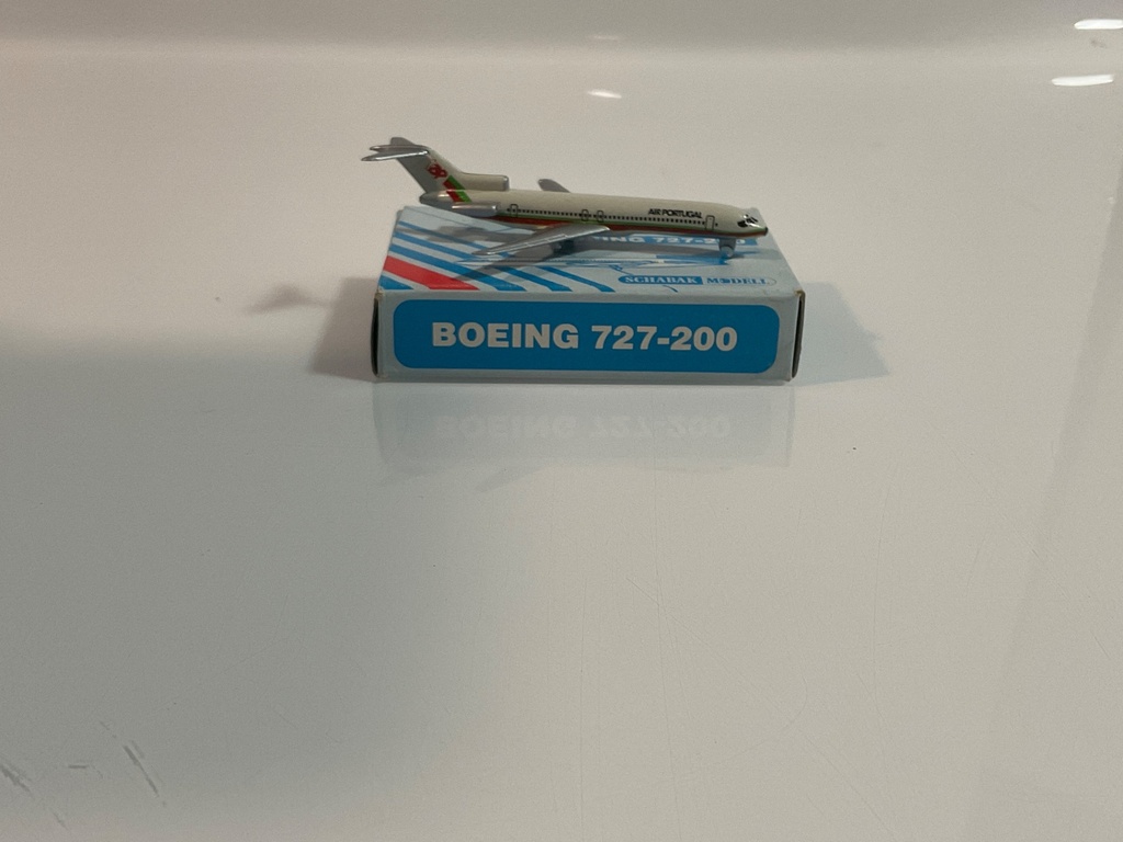 [112015.] 1/600 SCHABAK JET BOX BOEING 727-200  AIR PORTUGAL