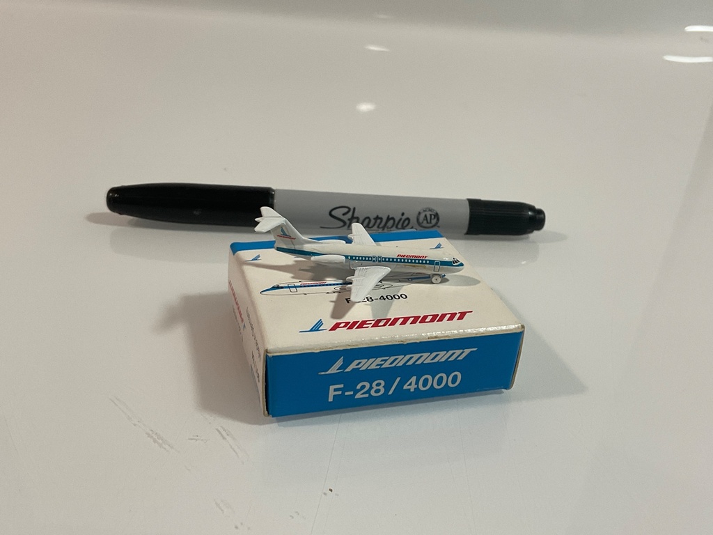 [112022.] SCHABAK PIEDMONT F-28/4000