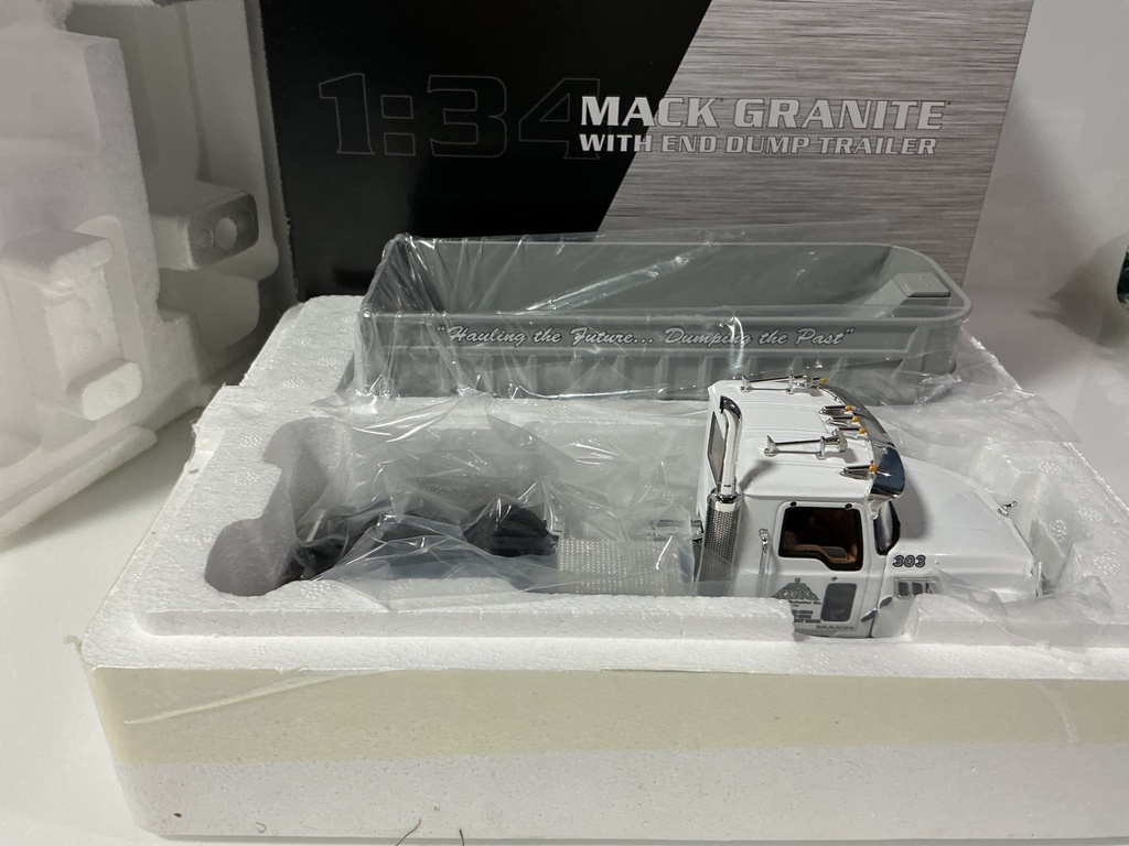 1/34 MACK GRANITE WITH END DUMP TRAILER TRUCK  KING 10-4142
