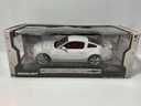 1/18 GREENLIGHT  2010 Ford Mustang GT BOX DAMAGED