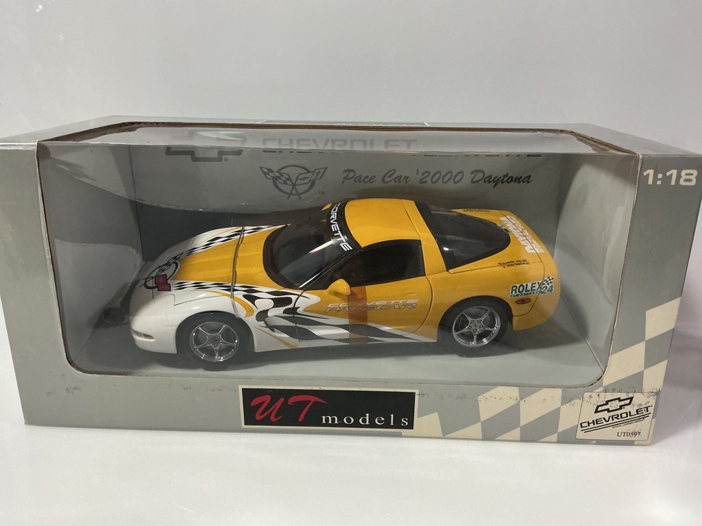 1/18 UT MODELS 2000 DAYTONA PACE CAR CORVETTE ROLEX