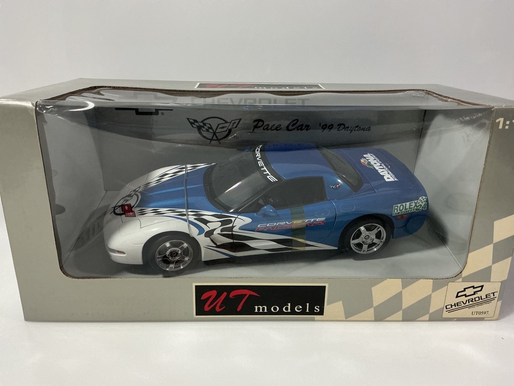 [118458.] 1/18 UT MODEL 99 DAYTONA CORVETTE PACE CAR.