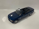 1/18 MAISTO BMW 325I CONVERTIBLE 1993 BLUE ON BLACK