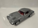 1/18 ERTL 1963 CHEVROLET CORVETTE SILVER ON RED
