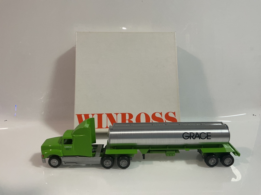 1/64 WINROSS GRACE TRANSPORT TRUCK AND TANKER