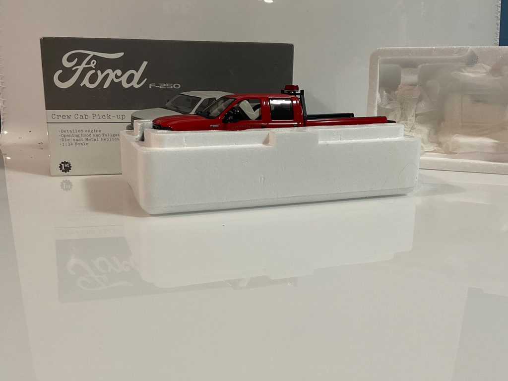 1/34 FIRST GEAR FORD F250 CREW CAB PICK UP WOODSTOCK FD 
