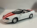 1/18 ERTL 1997 CHEVROLET CAMARO RED / WHITE [LIGHT RASHING]